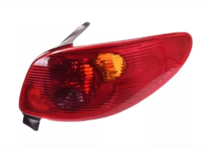 چراغ خطر عقب پژو 206 راست مادپارت